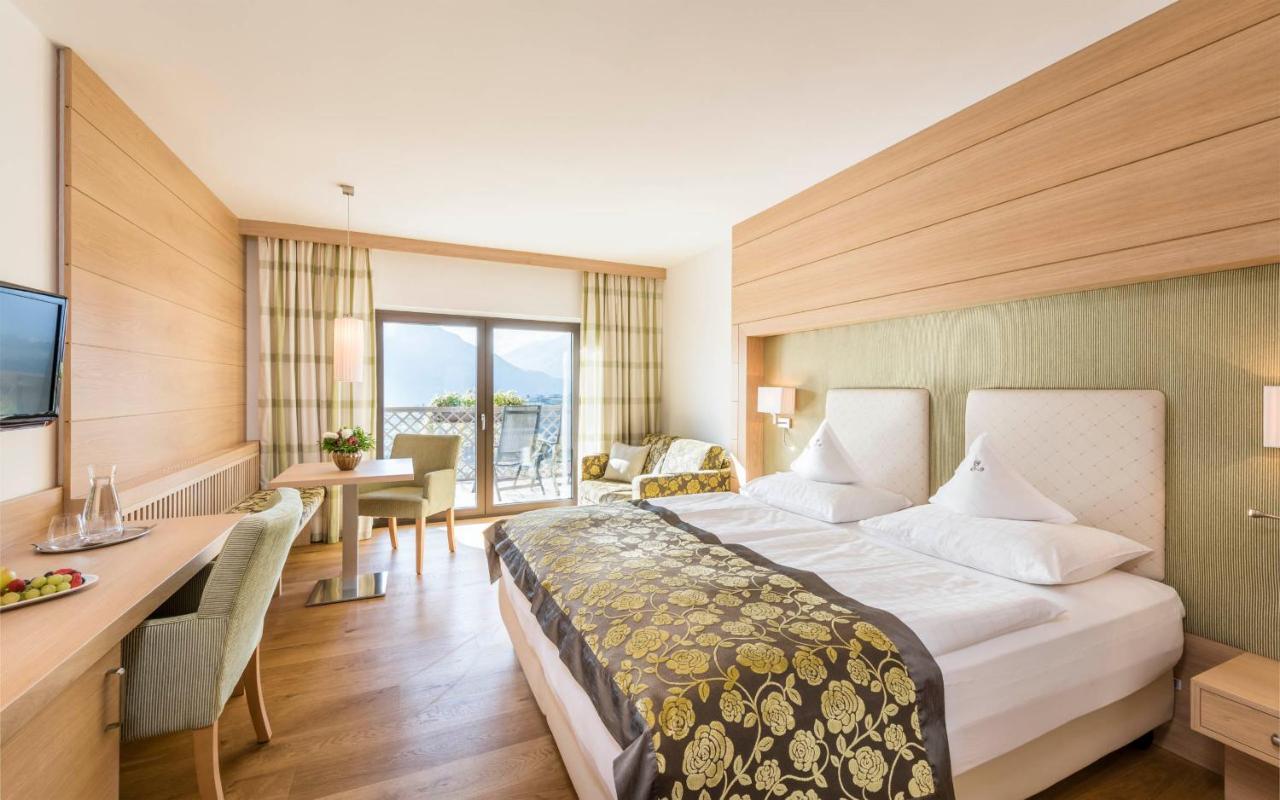 Hotel Lagrein Schenna Bagian luar foto