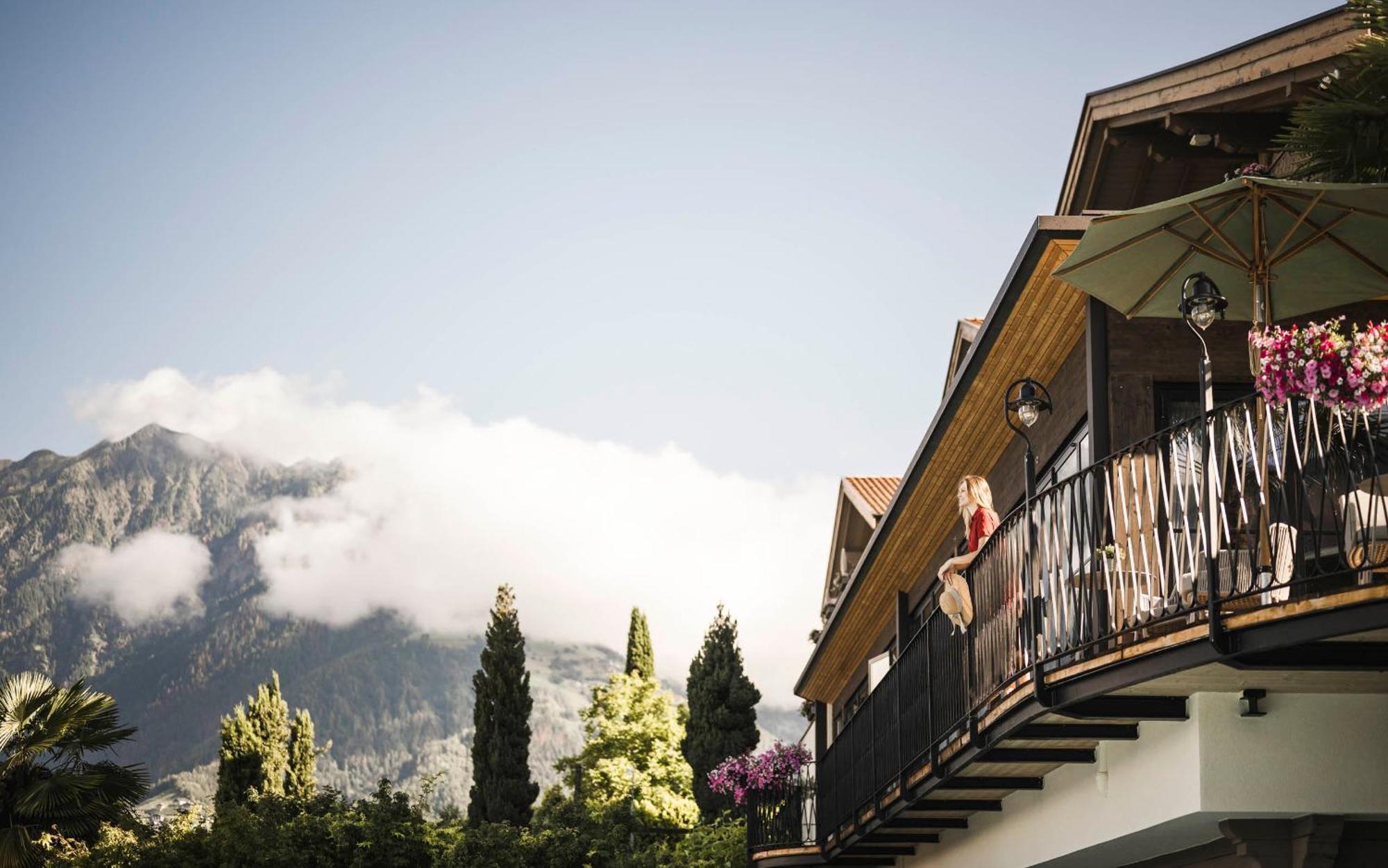 Hotel Lagrein Schenna Bagian luar foto